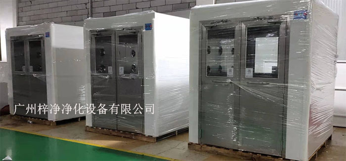 在潔凈室領(lǐng)域，風(fēng)淋室作為一種關(guān)鍵的空氣凈化設(shè)備