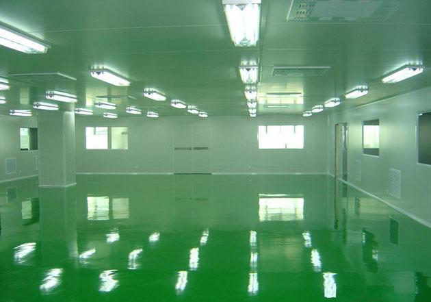 潔凈技術(shù)（cleanroom）是適應(yīng)實(shí)驗(yàn)研究與產(chǎn)品加工的精密化、微型化、高純度、高質(zhì)量和高可靠性等方面要求而誕生的一門新興技術(shù)。潔凈室（cleanroom）這個(gè)名詞和概念源于18世紀(jì)六十年代的歐洲醫(yī)學(xué)，當(dāng)時(shí)的理解僅限于經(jīng)噴灑消毒后可以控制創(chuàng)部感染率的處置室、手術(shù)室這類滅菌處理的工作境